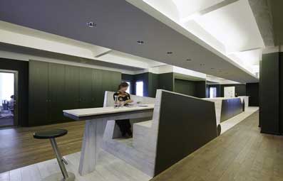 دیزاین-(design)-و-مدیریت-(management)--